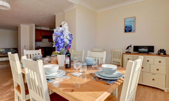 Mortehoe Villa | Beautiful villa for 6 people with WIFI, TV, patio and parking
