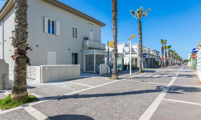 Marina di Cecina Villa | Beautiful villa for 8 guests with A/C, WIFI, TV, terrace, panoramic view and parking