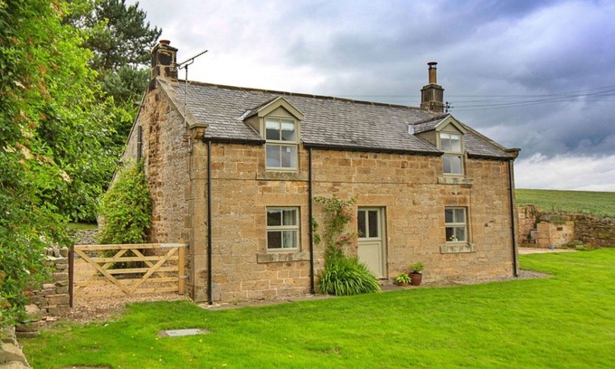 Hallington House | Beautiful villa for 4 people with WIFI, TV, pets allowed and parking