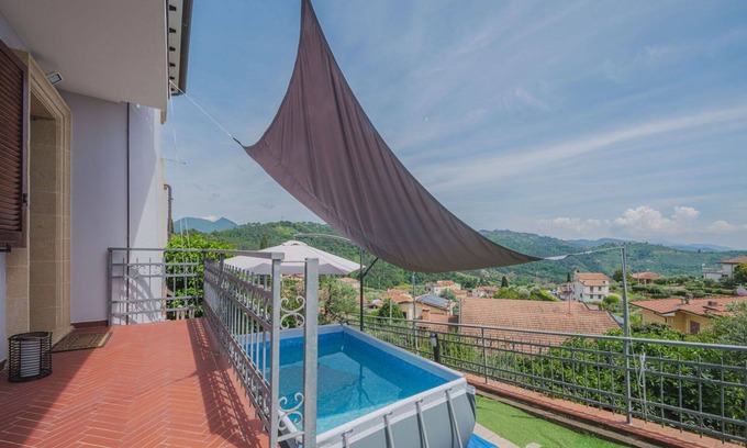 Corsanico-Bargecchia House | Beautiful villa for 6 people with private pool, WIFI, A/C, TV, patio and parking