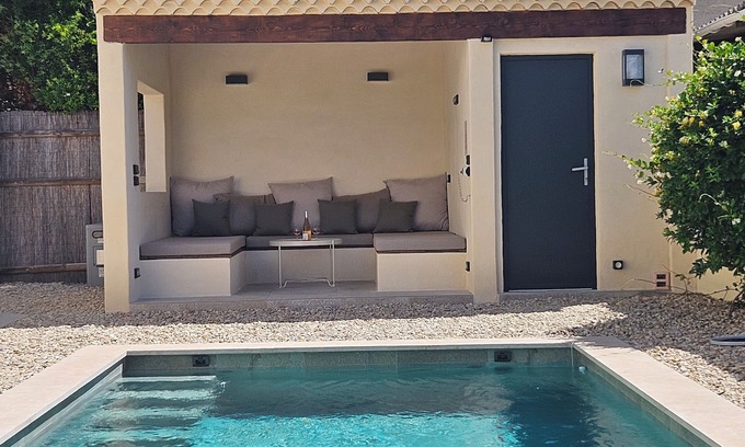 Graveson House | Beautiful Villa in a Provençal Village, near Avignon