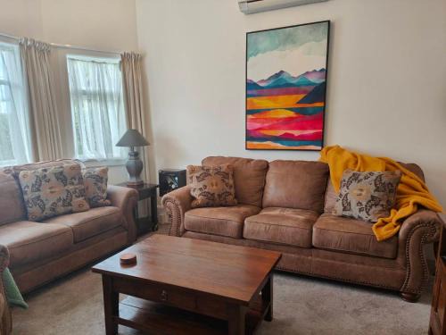 Woolston Villa | Beautiful villa near everything!