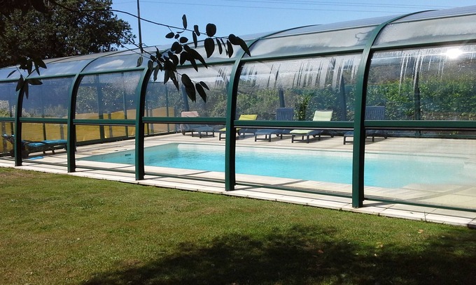 Erdeven Villa | Beautiful villa, porch, terrace, heated swimming pool solar shower