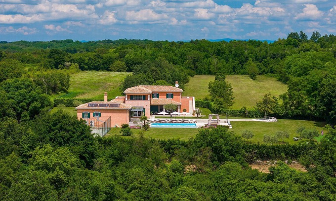 Tinjan Villa | Beautiful Villa Village with tennis court in Tinj