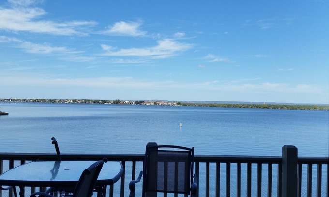 Horseshoe Bay House | Beautiful Waterfront Townhome with Private Dock Near Yacht Club