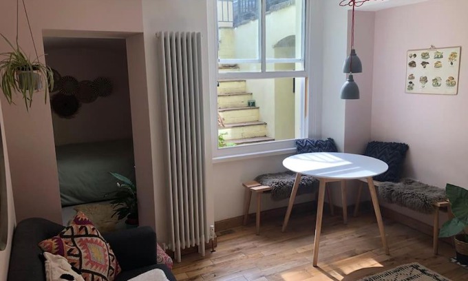 Clifton Apartment | Beautiful, well positioned flat in Clifton Wood