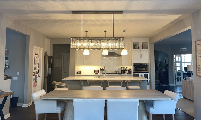 Woodbury House | Beautiful Woodbury Home - 20 minutes from the Twin Cities
