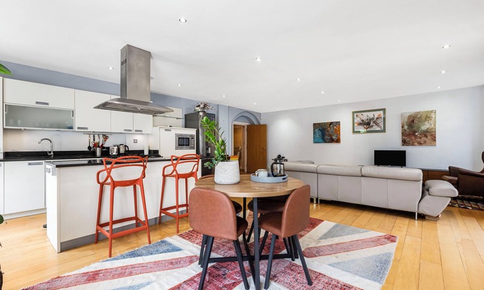 De Beauvoir Apartment | Beautiful2 bedroom period Debeauvoir Home