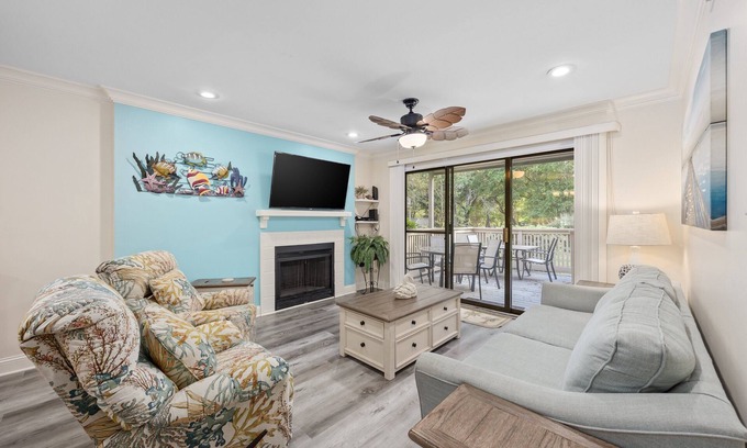 Vaught Villa | Beautifully Decorated 2 BR Villa ,Sleeps 8!