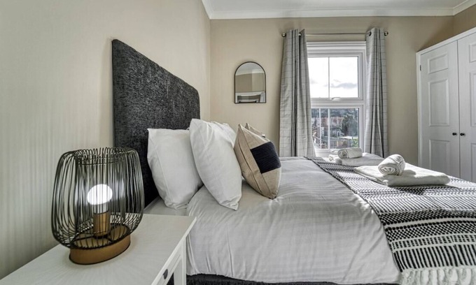 Pontrilas House | Beautifully Modern 2-Bed House