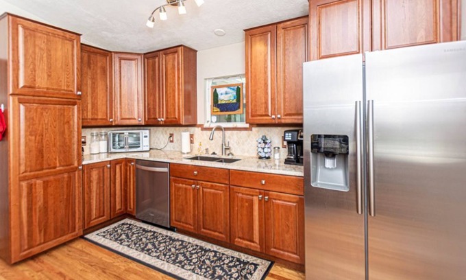 Columbine House | Beautifully Remodeled Ranch Sleeps 8