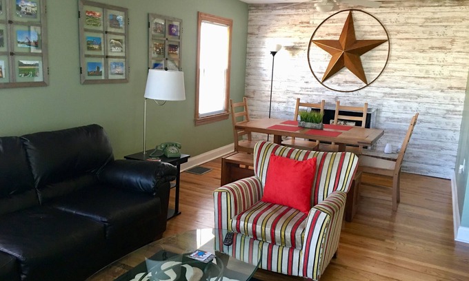 Watterson Park House | Beautifully renovated home with charm! Sleeps 7. Located close to EVERYTHING!