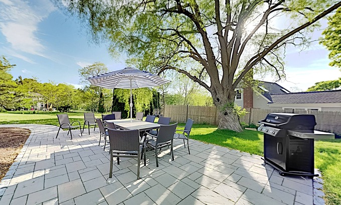 West Hyannisport House | Beautifully Renovated Farmhouse w/ Dual Living Areas - Near Beach & Dining