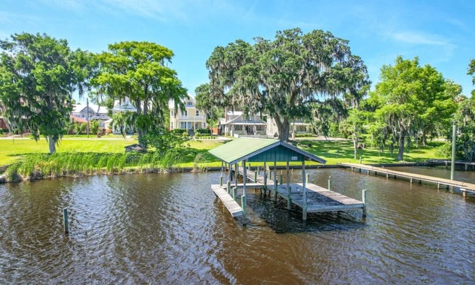 Palatka House | Beautifully restored home with river views & private dock!