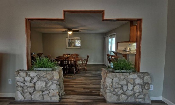Townsite House | Beautifully updated historical home in the heart of Henderson