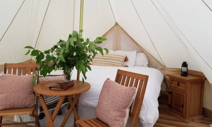 Rideau Lakes RV Rental | Beaver Bluff Safari Tent over the water with sauna