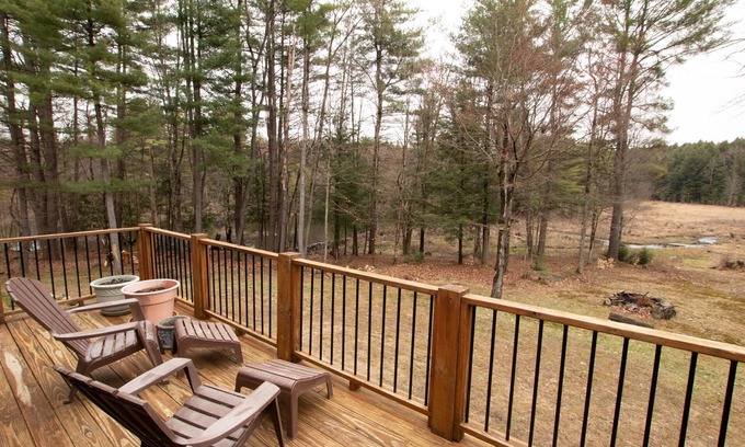 Lake Luzerne House | Beaver Dam Lodge (Lake George Area)