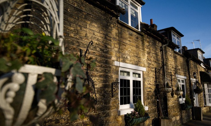 Thornton Dale Cottage | BECKDALE, romantic, luxury holiday cottage in Thornton-Le-Dale