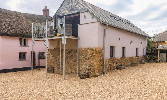 Okehampton Cottage | BECKET'S BARN, family friendly, character holiday cottage in Northlew