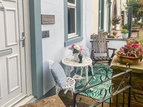 Wing House | Beckside Court
