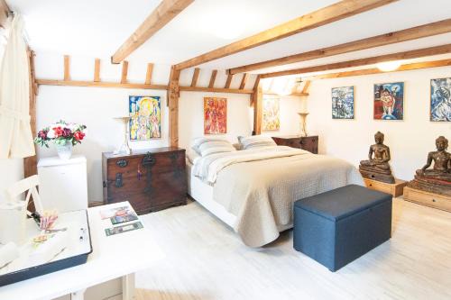 Haarlemmerbuurt Bed & Breakfast | Bed & Breakfast of Art