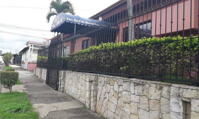 Pavas Bed & Breakfast | Bed & Breakfast the Rock