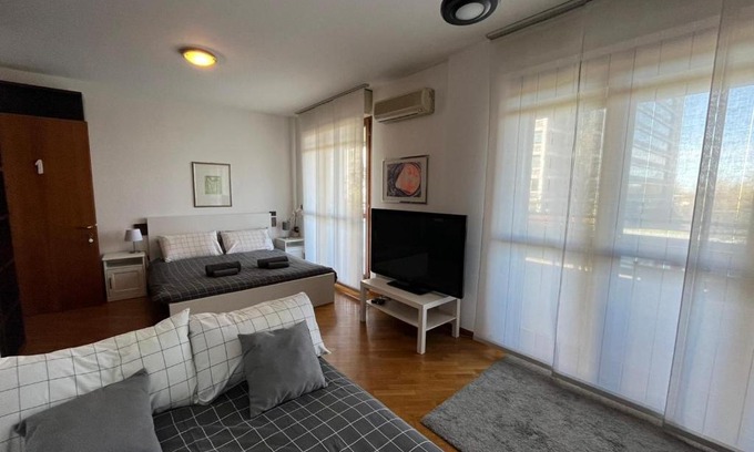 San Donato Milanese House | BedandBreakfast Eni Torri Lombarde San Donato BBqueen