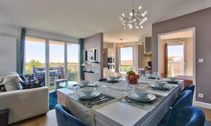Bailly-Romainvilliers Apartment | Bedland