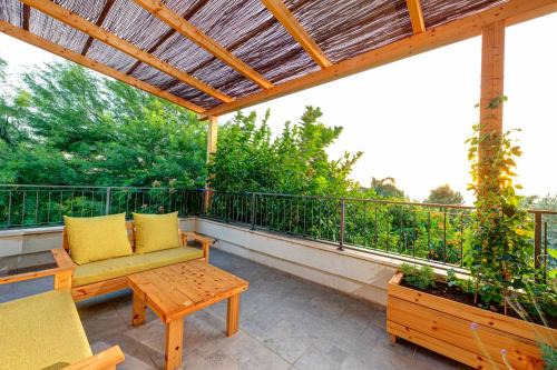Ma'ale Gamla Apartment | Bednesher Vacation Apartment for Families