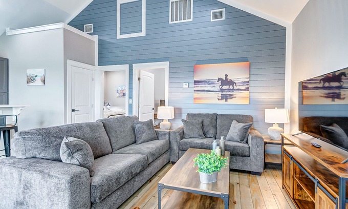 Port Bolivar House | Bee Ray's By the Seashore - a 2 bedroom, 2 bath home that sleeps 4.
