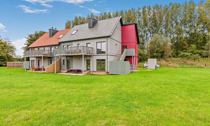 Corsley Apartment | Beech View 4 - Three Bedroom Apartment, Sleeps 6