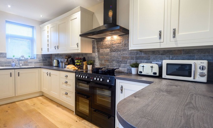 Newport House | Beechwood House
