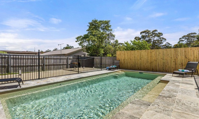 Huskisson House | Beecroft Beach Retreat