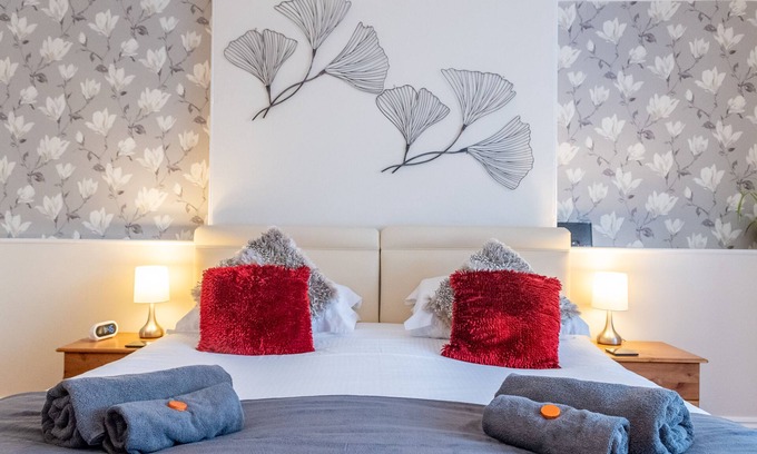 Roundham House | Beecroft Lodge