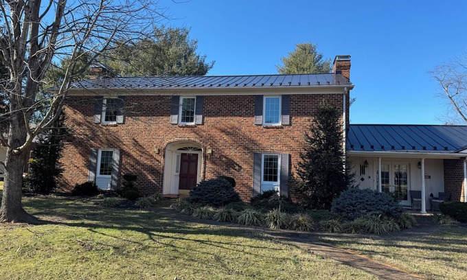 Buena Vista House | Beekeeper's House