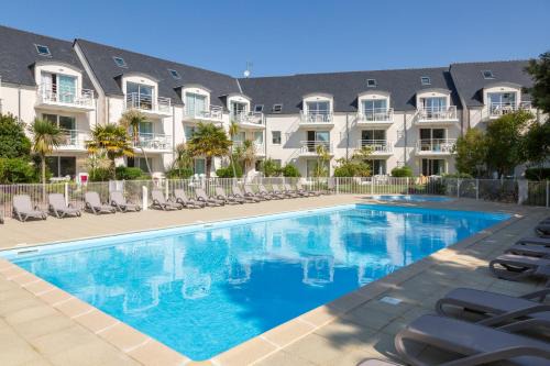 Fouesnant Apartment | Beg Meil centre, 300 m de la plage