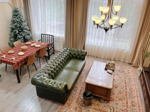 Shuangjing Apartment | Beijing City center - Deluxe Twin Bed Room with Queen beds