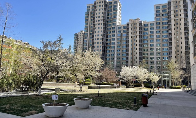 Downtown Beijing Apartment | BEIJING SEASONS PARK APARTMENT