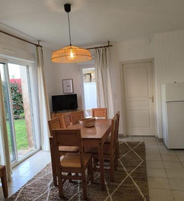 Poggio-Mezzana Apartment | bel appartement avec jardin