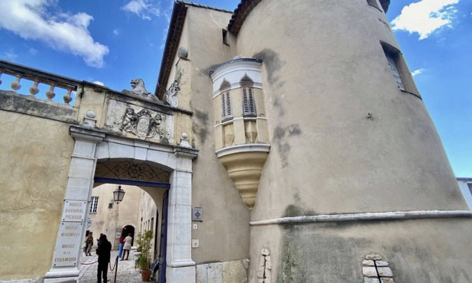 Vallauris Apartment | Bel Appartement, Centre Culturel