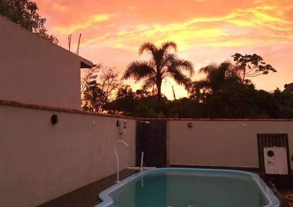 Barra Velha House | Bela casa, com internet, piscina e churrasqueira para descansar e desfrutar, dias de paz