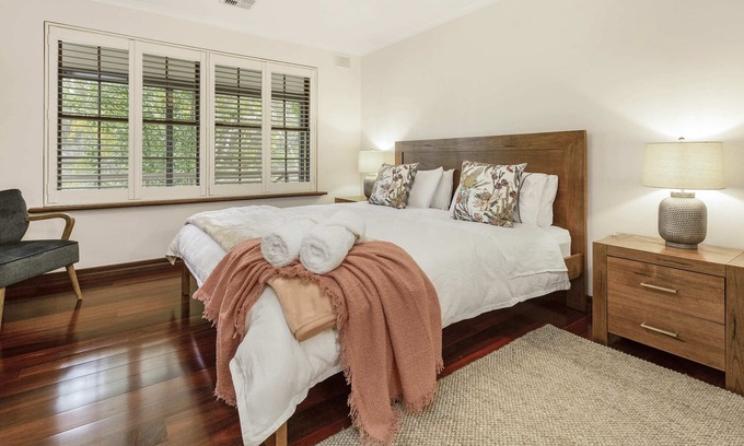 Belair House | Belair! Redgum-Retreat - 4 bdrm - Wildlife