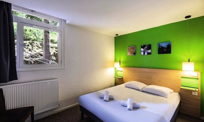 Eaux-Bonnes Apartment | Belambra Clubs Gourette - Lou Sarri - Half board - Classic Accommodation 2 Adults with balcony