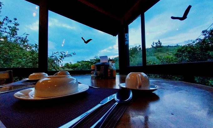 Sierra Bed & Breakfast | Belcruz Bed & Breakfast