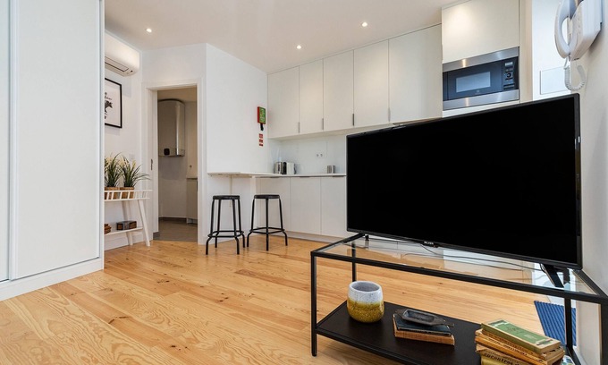 Belem Apartment | Belem Design Studio 2 by Homing