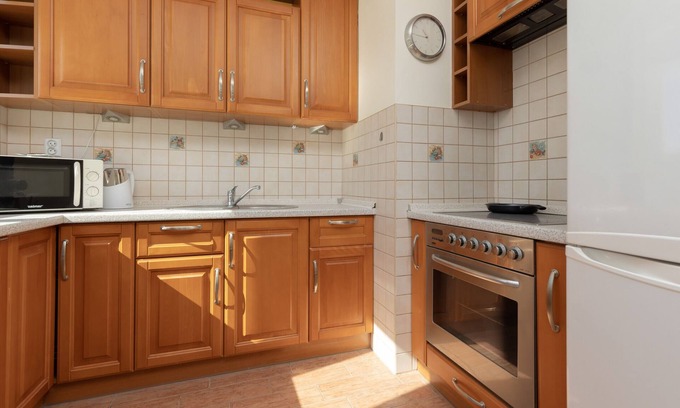 Ursynow Apartment | Belgradzka Apartment Warsaw by Renters