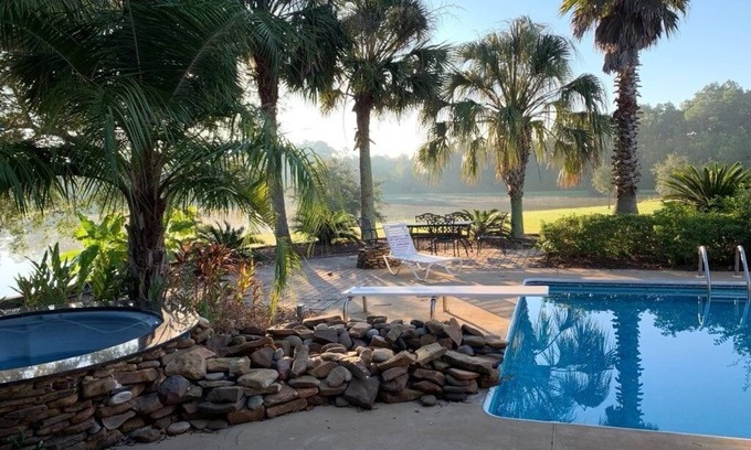 Union Church House | Bell Creek Lake Front Villa