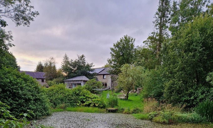 Wing RV Rental | Bell tent with river view
