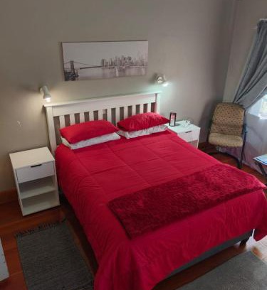 Bayswater Apartment | Bella & Anastasia