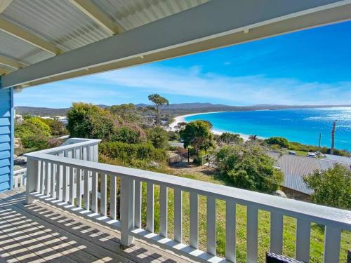 Binalong Bay House | Bella Cottage - Bay of Fires Beach House